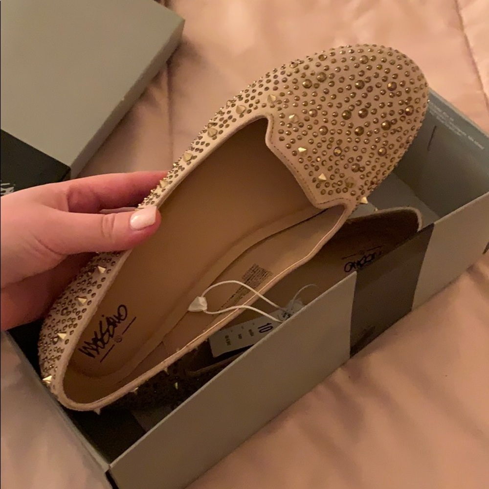 Mossimo Taupe Loafers with studs